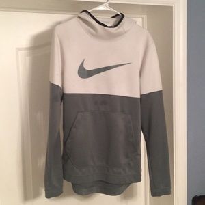 Nike small hoodie
